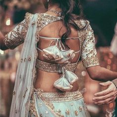 Dori Blouse, ब्लाउज बैक नेक डिजाइन, Gold Lehenga, Backless Blouse Designs, Lehenga Blouse Designs, Blouse Back Neck Designs, Mussoorie, Blouse Design Images