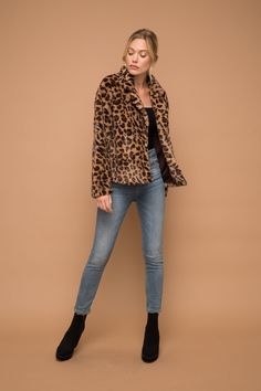 Super Soft Leopard Fur Jacket that will be a wardrobe staple. 100% Polyester Animal Print Jacket Outfit, Leopard Jacket Outfit, Print Jacket Outfit, Moto Jacket Outfit, Leopard Jacket, Leopard Print Jacket, Jacket Outfit, Print Jacket, Faux Fur Jacket