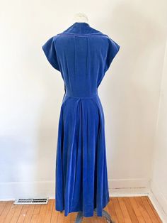 A-line Evening Dress Vintage Blue Velvet Maxi Dress Chic Round Neck Pa – Weitese Dress