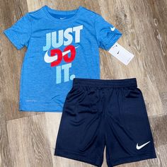 New!!! With Tags Nike Sporty Short Sleeve Sets, Casual Navy Sets For Spring, Nike Short Sleeve Sports Sets, Nike Sports Set With Short Sleeves, Nike Sports Sets With Short Sleeve, Nike Summer Sets With Short Sleeves, Blue Cotton Short Set For Playwear, Sporty Blue Cotton Sets, Blue Cotton Sporty Sets