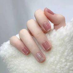 Color: 396651 Nails Champagne, Ongles Bling Bling, Natural Nail Tips, Drawing Summer, Outfits Coquette, Coquette Summer, Outfits Colorful, Short Fake Nails, Gold Prom