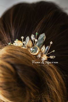 Ethereal Moss Agate Crystal Hair Comb, Bridesmaid Gift, Boho Hair Pin, Hair Claw, Ocean Wedding,braid Jewelry,beach,mermaid Hair Accessory - Etsy Whimsical Bride, Forestcore Aesthetic, Mermaid Hair Accessories, Wedding Braid, Elf Hair, Boho Hair Pins, Beach Mermaid, Hair Decor, Moss Agate Crystal