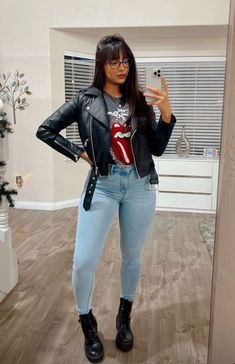 Cute Minimalist Outfits Casual, Saturday Outfit Winter, Outfits Con Botas Y Jeans, Outfit Informal, Outfit Botas, Saturday Outfit, Outfits Con Jeans, Looks Jeans, Look Jean