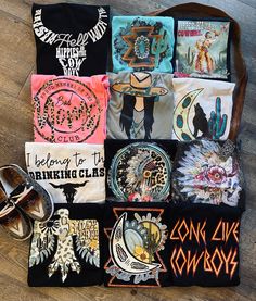 Western Business Ideas, Western Graphic Tees Outfit, Western Outfits Women Graphic Tee, Cute Western Graphic Tees, Western Graphic Tees With Undershirt, Trendy Tshirts Graphic Tees Western, Cheap Western Style T-shirt With Screen Print, Simple Casual Outfits, Graphic Tee Style