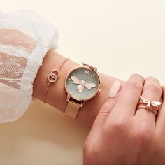 Lucky Bee Lucky Bee, Gray Dial & Rose Gold Mesh | Olivia Burton London Trendy Rose Gold Watch With Round Dial, Pink Gold Quartz Watch Gift, Pink Gold Quartz Watch For Gifts, Rose Gold Watches With Bracelet Strap As Gift, Gift Rose Gold Watch With Metal Dial, Rose Gold Watch With Metal Dial As A Gift, Rose Gold Watches With Metal Dial As Gift, Aesthetic Watches, Bee Watch