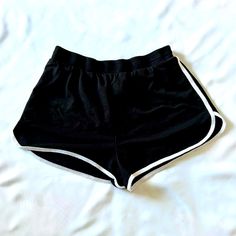 Nwot Juniors Large Black Athletic Shorts Black And White Flat Waist Elastic Sat In Closet Ever Since We Bought Them. Little One Grew Up Way Too Fast Smoke And Pet Free Home Open To Offers And Bundles Gym Shorts Aesthetic, Gym Shorts Outfit, Wardrobe Overhaul, Black And White Flats, Workout Bra, Gym Bra, Womens Athletic Shorts, School Gym, Dark Coquette