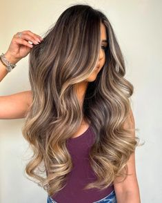 50+ Bronde Haircolor Ideas You Must Try This Season! - Prada & Pearls Trending Brown Hair Color 2024, Old Money Brunette Hair Highlights, Winter Ombre Hair, Bronde Haircolor Brunettes Summer, Golden Blonde Balayage On Dark Hair, Bronde Balayage On Dark Hair, Bronde Haircolor Brunettes, Haircolor Brunettes, Dark Roots Balayage