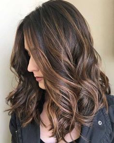 Blonde Brown Hair Color, Long Hair Highlights, Brown Ombre Hair, Balayage Hair Dark, Gorgeous Hair Color, Caramel Balayage, Balayage Color, Long Hair Color, Caramel Highlights