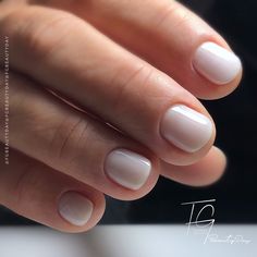 Nails Small Nail Bed, Short Nail Beds Shape, Short Small Nails Ideas, Short Nail Bed Nails, Small Nail Beds, Short Nail Beds, Tiny Nails, Gel Manicure Colors, Short Nail Manicure