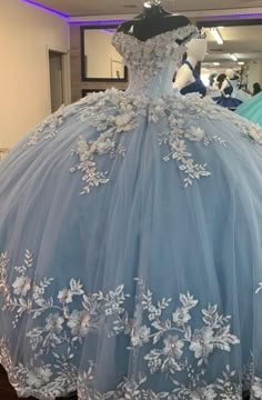 Silver Quince Dresses, Baby Blue Quinceanera Dresses, Blue Quince Dress, Light Blue Quinceanera Dresses, Baby Blue Quinceanera, Light Blue Quince, Xv Dresses, Prom Dress Ball Gown, Quinceanera Themes Dresses