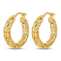 Add a pretty touch of sophistication to any jewelry box with these alluring hoop earrings. Highly textured detailing infuse captivating style to these 21mm hinged secured 14K yellow gold hoops. Elegant Gold-tone Hoop Huggie Earrings, 14k Yellow Gold Hinged Earrings, Elegant Hinged Yellow Gold Hoop Earrings, Luxury Gold Diamond Cut Huggie Earrings, Small Hinged Hoop Earrings In Yellow Gold, Elegant Hinged Yellow Gold Huggie Earrings, Yellow Gold Small Hinged Hoop Earrings, Yellow Gold Hinged Huggie Earrings, Yellow Gold Small Hoop Hinged Earrings