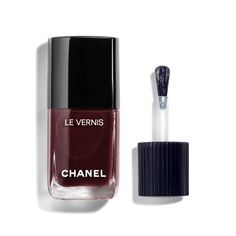 155 ROUGE NOIR LE VERNIS Longwear Nail Colour - CHANEL | Ulta Beauty Black Cherry Nails, Best Summer Nail Color, Spring Break Nails, New Nail Trends, Chanel Nail Polish, Chanel Nails, Nail Color Trends, Fall Nail Trends, Nude Nail Designs