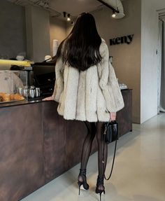 Winter Wonderland Party Outfit, Autumn Fashion Inspiration, Lia Volkov, Worst Outfits, Deception Trilogy, Winter Layering Outfits, Autumn Styles, Elegant Christmas Party, Fur Outfit