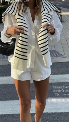 coastal gramma style | preppy outfit | hamptons outfit | summer outfit | France Outfits, Coastal Fashion, Fest Outfits, Looks Pinterest, Europe Outfits, Coastal Grandmother, Chique Outfits, Italy Outfits