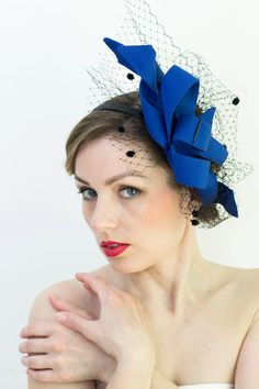 Fashion Designer Blue/black Women Veil Fascinator Hat Wedding - Etsy Ukraine Blue Evening Headpiece For Royal Ascot, Elegant Blue Fascinator For Evening, Blue Party Headpiece With Pinched Crown, Elegant Blue Evening Fascinator, Blue Hair Accessories For Evening, Blue Adjustable Fascinator For Evening, Blue Fascinator For Royal Ascot Evening, Royal Blue Fitted Fascinator Hat, Blue Evening Fascinator For Royal Ascot