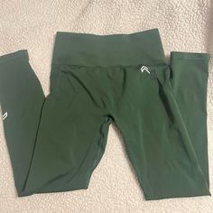 Oner Active Effortless Leggings Evergreen Size Medium Nwot Short/Regular Lenght These Are Brand New, Literally Only Tried On Once. Took Off The Tag Because I Meant To Wear Them But I Just Don’t Reach For Them. Color Isn’t Flattering On Me. They Have The * Printed* Logo On The Waist And The Leg. Waist Measurements In The Picture. 11 1/2” Green Fitted Full-length Yoga Pants, Fitted Full Length Green Yoga Pants, Green Full-length Workout Leggings, Green High Waist Yoga Leggings, Full-length Green Workout Leggings, Green Fitted Athleisure Bottoms, Green High Waist Leggings For Yoga, Fitted Green Athleisure Bottoms, Green Full Length Workout Leggings