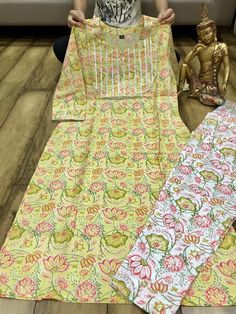 Design Frock, Green Skirt Outfits, Anarkali Churidar, Coast Dress, Girls Dresses Diy, Kurta Patterns, Ajrakh Prints, Velvet Dress Designs