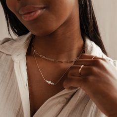 Looking for minimal yet bold? Enter our Gracie Luxe necklace ✨. A luxurious and dramatic statement piece this bolder version of the popular Gracie chain is a timeless addition to your wardrobe. Chic Formal Pearl Chain Necklace, Chic Pearl Necklace With Chain For Formal Occasions, Chic Pearl Necklace With Chain For Formal Events, Chic Formal Pearl Necklace With Chain, Elegant Pearl Necklace With Chain Link, Minimalist Pearl Chain Choker Necklace, Elegant Everyday Pearl Necklace With Chain, Chic Formal Pearl Necklace With Adjustable Chain, Modern Link Clavicle Chain Necklace