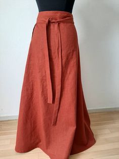 Made to order: This linen wrapskirt is floorlength.  High waist and closes on the back. Can be made in the sizes 4/12 and after cosulation, in the color of your choice. For size 14 and up please contact us about the price. *It is possible to pay in installments* Please take time to read our policies and shipping information prior to purchase. Custom made, what can you expect: -You get a customized product -Made of high quality materials -It is made with attention and love by an expert -a sketch / design can be made by me, if you want changes or want something completely different -We have contact / consultation about color and model choices -If I'm asking for sizes  you will receive a size model to help you see how to measure them -I'm always available for questions -As soon as I begin, I Bohemian Flowy Linen Maxi Skirt, Flowy Linen Bohemian Maxi Skirt, Bohemian Long Linen Maxi Skirt, Bohemian Linen Maxi Skirt, Bohemian Maxi Wrap Skirt, Jedi Boots, Sith Costume, Linen Wrap Skirt, Fairy Witch