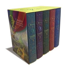 The definitive Oz experience: Immerse yourself in the wonder of Oz in this keepsake collection of fifteen titles from L. Frank Baum's cherished American fairy tale series. This lavishly packaged boxed set includes fifteen classic and beloved Oz tales in five hardcover volumes: Volume 1: The Wonderful Wizard of Oz, The Marvelous Land of Oz, Ozma of Oz Volume 2: Dorothy and the Wizard in Oz, The Road to Oz, The Emerald City of Oz Volume 3: The Patchwork Girl of Oz, Tik-Tok of Oz, The Scarecrow of Oz Volume 4: Rinkitink in Oz, The Lost Princess of Oz, The Tin Woodman of Oz, Volume 5: The Magic of Oz, Glinda of Oz, The Royal Book of Oz Magic Of Oz, Wizard Of Oz Book, The Golden Compass, Tales Series, His Dark Materials, The Wonderful Wizard Of Oz, The Wizard Of Oz, Collection Box, The Wizard