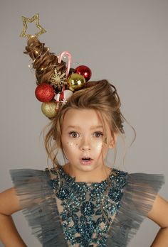 Kids Xmas Hairstyles, Crazy Holiday Hair For Kids, Whoville Hair Ideas, Xmas Hairstyles For Women, Holiday Crazy Hair Day, Wacky Christmas Hair, Crazy Hair Christmas, Diy Christmas Costumes For Kids, Christmas Crazy Hair