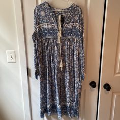 R. Vivimos Tassel Bohemian Midi Dress. Color Light Blue. Size Xl. Fits Like A Large In The Top. Never Worn. Nwt. Bohemian Tunic Dress With Tassel Ties, Casual Maxi Dress With Tassel Ties, Bohemian Long Sleeve Blue Maxi Dress, Blue Long Sleeve Bohemian Maxi Dress, Long Blue Boho Dress, Blue Long Dress With Boho Print, Flowy Boho Dress With Tassels, Blue Long Boho Print Dress, Long Blue Dress With Boho Print