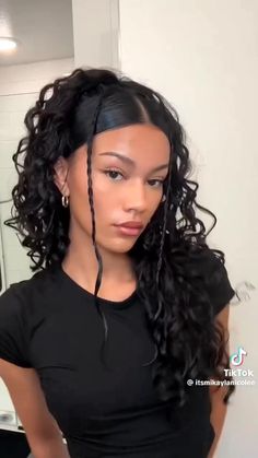 Hairstyles With Braids Tutorials, Curly Ponytail Hairstyles, Curly Hairstyles Easy, Curly Hair Dos, Hairstyles With Braids, Curly Hair Ponytail, Curly Ponytail