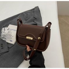 Product information: Color: Black. Milky White. Brown. wine red Material: PU Popular elements: sewing thread Style: Urban SimplicitySize: Y2k Belt, Back To School Bags, Bag Women Fashion, Skirt And Sneakers, Color Coffee, Milky White, Shoulder Messenger Bag, Sewing Thread, Dress And Heels