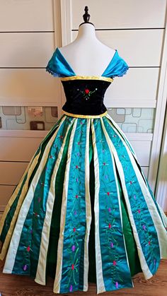 a dress made to look like a princess