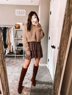 Sweater Over Dress, Stile Blair Waldorf, Adrette Outfits, Fall Boots Outfit, Thanksgiving Outfit Ideas, Cute Thanksgiving Outfits, Fest Outfits, Skirt Outfits Fall