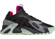 Check out the adidas Streetball Blink available on StockX Yeezy 1, Sneaker Bar, Air Yeezy, Futuristic Shoes, Kicks Shoes, Sneakers Outfit, Sneakers Men Fashion, Sports Footwear, Saucony Sneaker