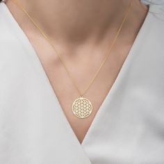 Flower Of Life Necklace, Flower Of Life Pendant, Seed Of Life Necklace, Flower Of Life Jewelry, Gift For Her DN552 Handmade Flower Of Life Necklace Material: 925 Sterling Silver or 14K Gold Chain Length: 17 inches - (45cm) / 19 inches - (50cm) / 21 inches - (55cm) Chain Style: Cable Colour: Rose - Silver - Gold Pendant Size: 2,00cm X 2,17cm Minimalist Seed Of Life Necklace We Are a Jewelry Manufacturer, We Do Wholesale Custom Necklace Bracelet Earrings Rings And Others All The Jewelry We Produce Flower Of Life Jewelry, Life Jewelry, Jewelry Manufacturer, Seed Of Life, Anchor Necklace, Necklace Flower, Small Charms, Handmade Flower, Special Jewelry