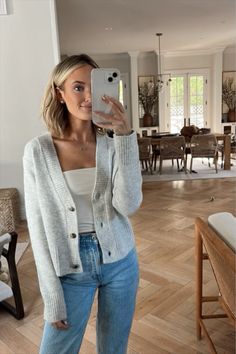 Curve Love High Rise 90s Relaxed … curated on LTK Fall Outfits Work 2024, Cute Summer Fall Outfits, Neutral Clean Outfits, Classic Comfy Outfits, Cute Fall Casual Outfits, T Shirt Outfit Fall, Cute Blouses For Women Casual, 20 Something Aesthetic, Soft Feminine Outfits Classy