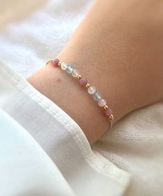 Healthy Pregnancy & Delivery Crystal Bracelet. Pregnancy Support. Mom to Be Gift. Moonstone, Aquamarine, Rose Quartz, Rhodonite Crystals. - Etsy Crystal Bracelets Simple, Pregnancy Delivery, Pulseras Aesthetic, Boost Fertility, Beads Accessories, Pregnancy Support, Nice Nails, Beading Cord, Mom To Be