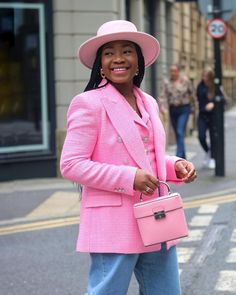 Elegant Pink Zara Outerwear, Pink Cape Blazer, Luxury Pink Zara Blazer, Pink Double-breasted Blazer, Luxury Pink Double-breasted Blazer, Pink Double-breasted Blazer With Lapel Collar, Cape Blazer, Pink Cape, Stylist Outfit