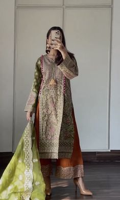 Hussain Rehar, Pakistani Party Wear Dresses, University Outfit, Pakistani Party Wear, Ethnic Outfits, Boutique Dress Designs, Pakistani Dress Design, Necklines For Dresses