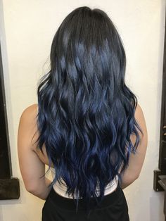 Dark Hair With Navy Blue Highlights, Midnight Dark Blue Hair Highlights, Electric Blue Highlights In Black Hair, Dark Blue Lowlights In Brown Hair, Dark Blue Balayage Hair Brunettes, Black Hair With Blue Balayage, Midnight Blue Hair Balayage, Blue Balyage Long Hair Brunettes, Dark Blue Hair Streaks