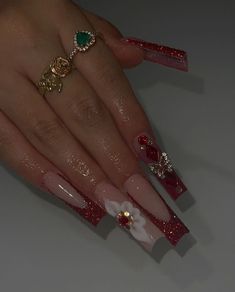 Sweet 16 Nails, Quince Nails, Quinceanera Nails, Red And Gold Nails, Gold Acrylic Nails, Red Acrylic Nails, Baddie Nails, Nails Design With Rhinestones, Cute Acrylic Nail Designs