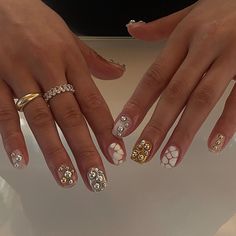 Stud Nail Designs, Matte Nails Design, Studded Nails, Nail Tattoo, Nails Only, Glam Nails, Girls Nails, Fabulous Nails