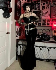 Trad Goth Outfits, Goth Outfit Inspo, Alternative Girl, Goth Fits, Goth Outfit Ideas, Trad Goth, Goth Subculture, Gothic Girl, Aesthetic Goth