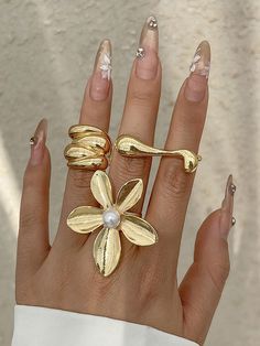 Flower Shape Shiny Rings Accessories SILVER-One_size Brass Jewelry Design, Shiny Rings, Girlfriend Jewelry, Jr Prom, Gifts For Girlfriends, Rings Accessories, Couple Wedding Rings, Style Français, Trending Pins