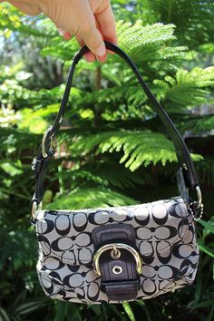 Authentic Coach Classic Signature Fabric Small Shoulder Bag  | eBay Berries Photography, Chloe Bags Handbags, Butterfly Handbag, Clothing Upcycle, Fancy Bags, Pretty Bags, Small Shoulder Bag, Reusable Bags, Cute Bags