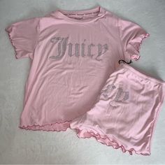 Juicy Couture Pajamas Set Pink Ribbed Lettuce Hem Shorts And Tee Size Large New Elastic Waist Pink Stretch Bedtime Sets, Pink Stretch Tops For Bedtime, Stretch Pink Tops For Bedtime, Stretch Pink Bedtime Tops, Pink Stretch Loungewear Sets, Trendy Stretch Pajama Shorts For Loungewear, Stretch Matching Set Tops For Loungewear, Pink Fitted Loungewear Set, Trendy Stretch Sleepwear For Pajama Party