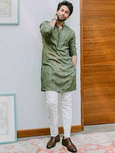 Olive Green Kurta Pajama Suits Diamond Bar California USA Bespoke Kurta Shalwar Suits for Mens Kurta Designs Men's, Short Kurta For Men, Raw Silk Kurta, Indian Wedding Clothes For Men, Pakistani Kurta, Boys Kurta Design, Wedding Kurta For Men, Mehendi Outfit, Wedding Dresses Men Indian