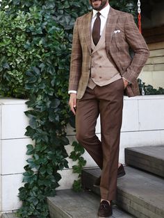 Brown Plaid Slim-Fit Suit 3-Piece Mens 2 Piece Suits, Mixed Suit Combinations, Country Suits Men, Waistcoat Aesthetic, Brown Plaid Suit Men, Spring Wedding Suits For Men, Funky Suits, Formal Event Outfit