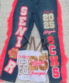 click link to order: https://rb.gy/gtr630 Senior Parade, Hoco Jeans, Senior Year Diy, Senior 25, Elmo Wallpaper