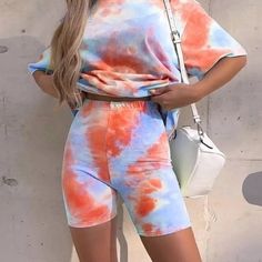 Feel Cute And Comfy In This Two Piece Set. Material: Polyester And Nylon. Womens Suit Street Style, Tie Dye Tracksuit, Shorts Outfit Casual, Two Piece Loungewear, Summer Tie Dye, Tie Dye Fashion, Casual Tie, Traje Casual, Tie Dye Shorts