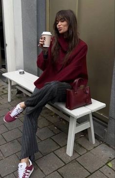 Winter Outfit Woman, Sambas Adidas Women, Adidas Women Outfit, Adidas Samba Outfit Women, Sambas Adidas Women Outfit, Winter Outfit Ideas Casual, Outfits Ideas For School, Vinter Mode Outfits, 40s Mode