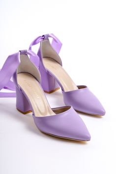 LILAC HIGH HEELS, LAVENDER WEDDING SHOES, LILAC BRIDAL SHOES, LILAC WEDDING SHOES, LAVENDER HIGH HEELS, LILAC BLOCK HEELS, ANKLE STRAP HEELS


As Eleanor Louise, we stand out with our Lilac heeled shoes that combine style and comfort. Specifically designed for brides, these shoes are crafted with high-quality materials.

• Made from Lavender Premium Vegan Leather, our shoes are equipped with an ankle strap that provides comfort throughout the day.

• Completing your style and boosting your confidence is the most elegant way! Lavender 3.15-inch (8 cm) high-heeled shoes offer elegance and chicness with every step. Whether it's for daily wear or a special event, these shoes provide a sophisticated touch to your style. Purple Wedding Shoes For Party, Purple Summer Wedding Heels, Purple Wrapped Block Heels, Formal Purple Heels With Wrapped Heel, Purple 4-inch Heel Wedding Heels, Purple Pointed Toe Heels For Wedding, Elegant Lavender Heels For Party, Elegant Purple Ankle Strap Heels, Lavender Open Toe Evening Heels