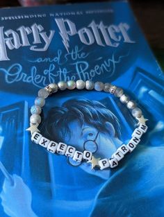 Wizard Spell, Harry Potter Bracelet, Druzy Bracelet, Disney Designs, Harry Potter Theme, Clay Bracelet, Harry Potter Diy, Diy Bracelet Designs, Bracelet Gemstone